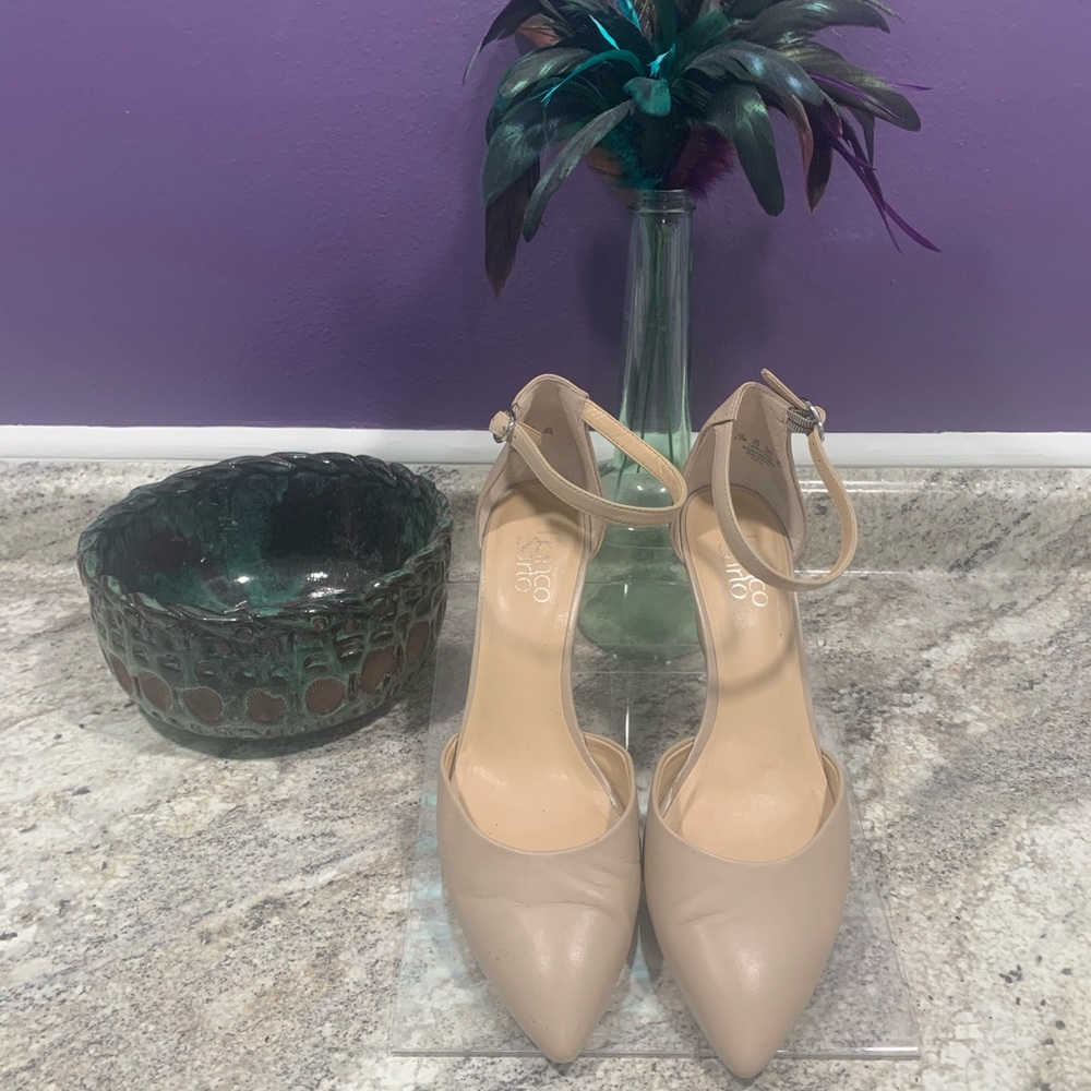 Franco Sarto Shoes Fayth Size 9.5M Bisque Pointed Toe Wedge
